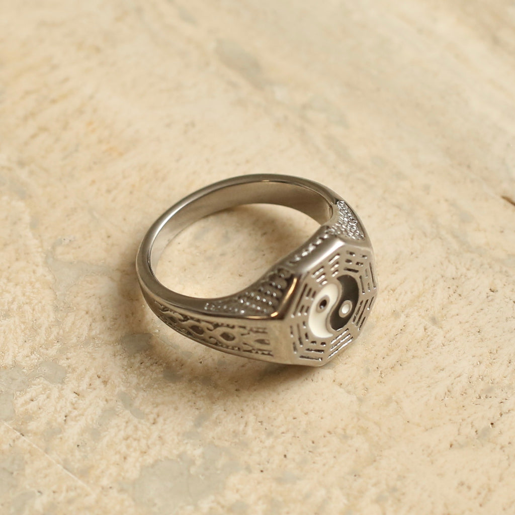 Yin Yang Ring – cyclicalind