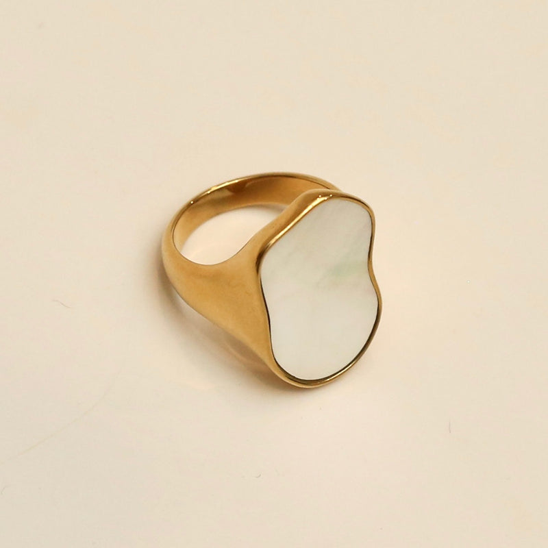 white Shell Ring